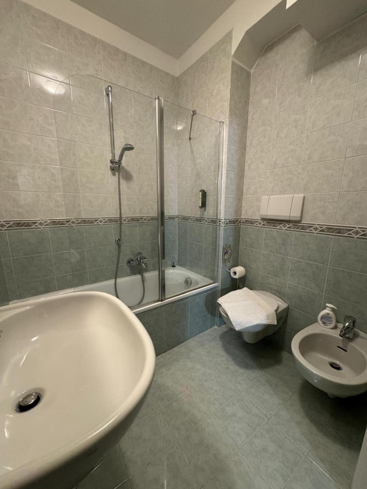 Duomo Nest Entire Apartment Τρέντο Εξωτερικό φωτογραφία